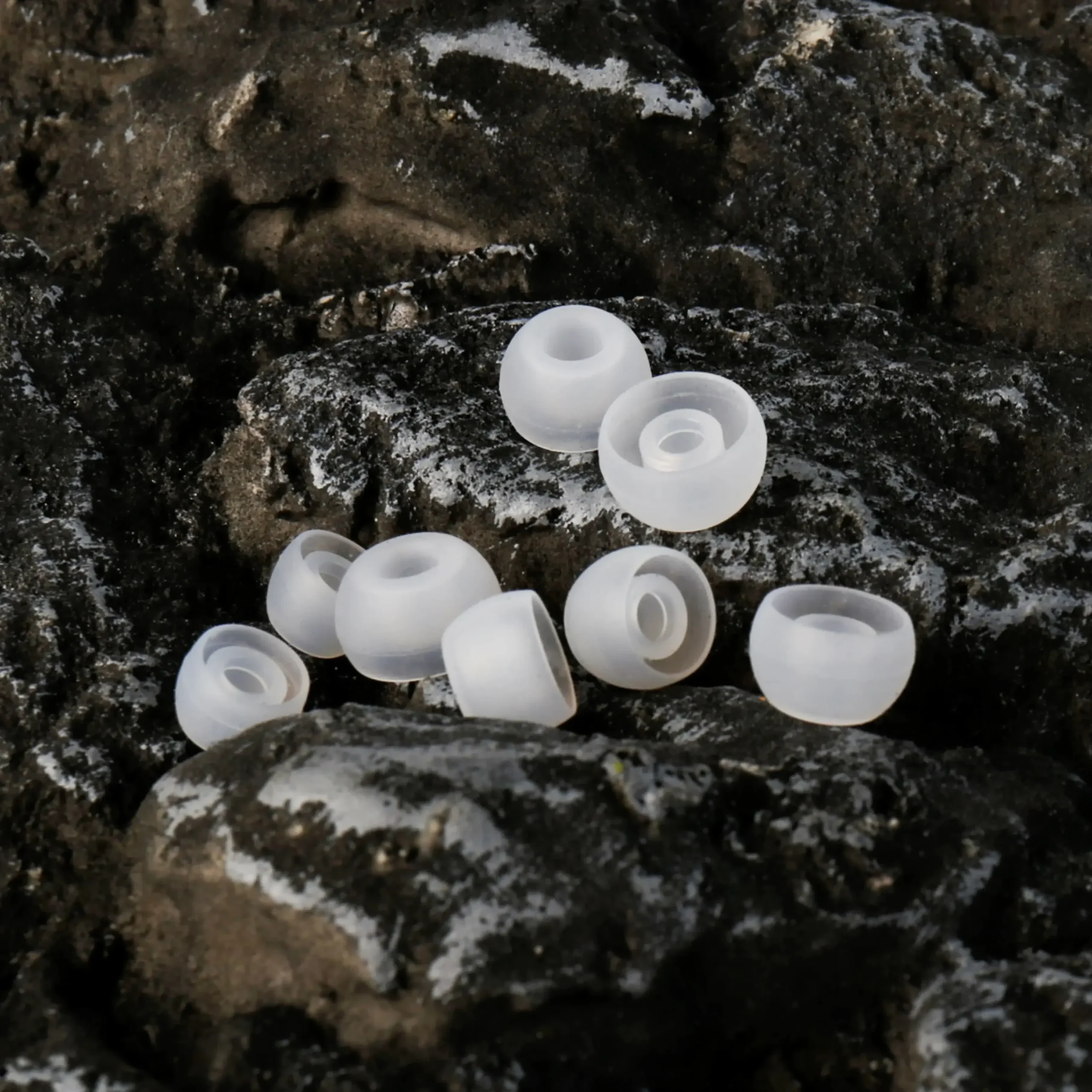 KBEAR 4540 coffee Silicone Eartips Ergonomically Designed Earcap Optional XS/S/M/L size and combination set Comfortable Earmuffs - Image 2